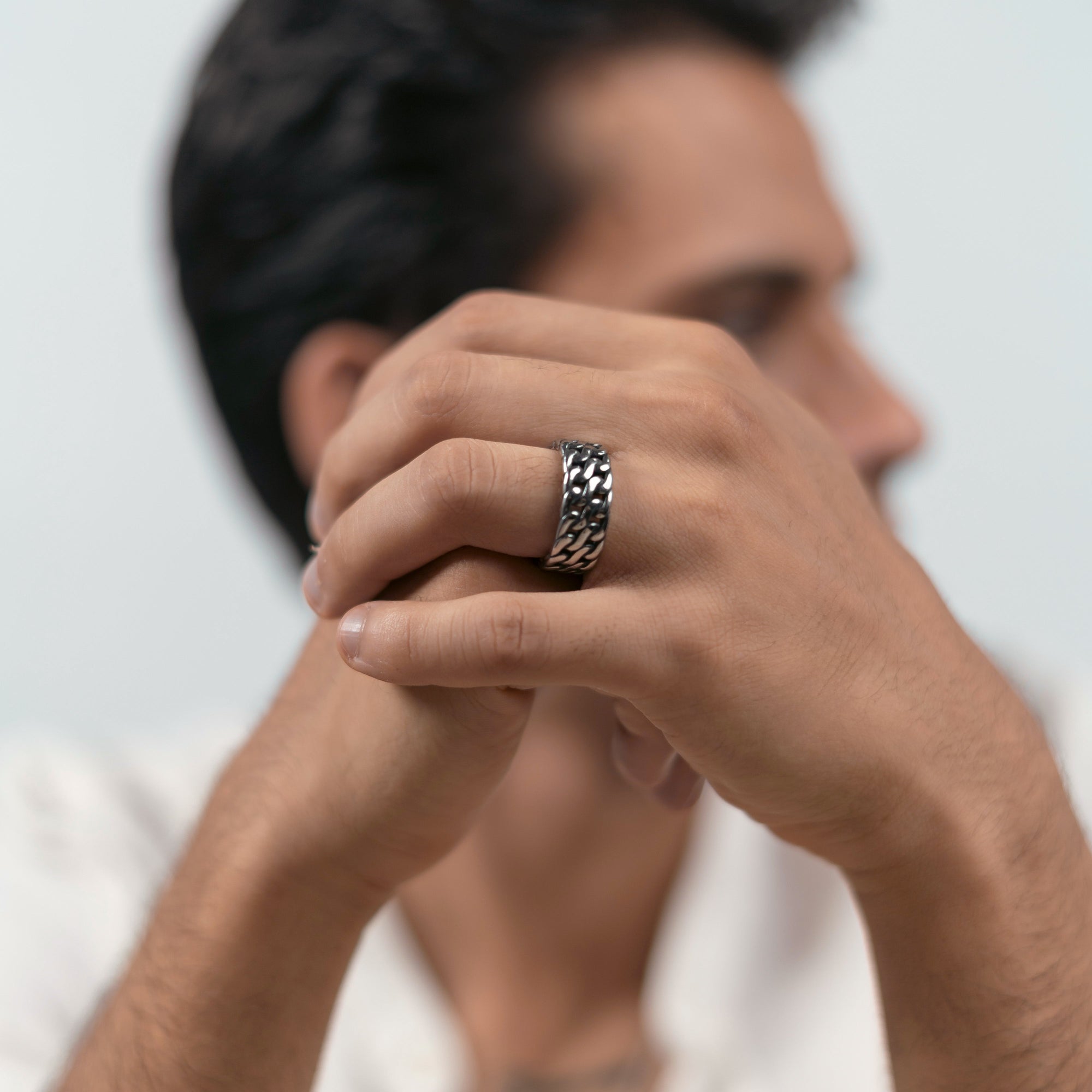 Chainbound Ring