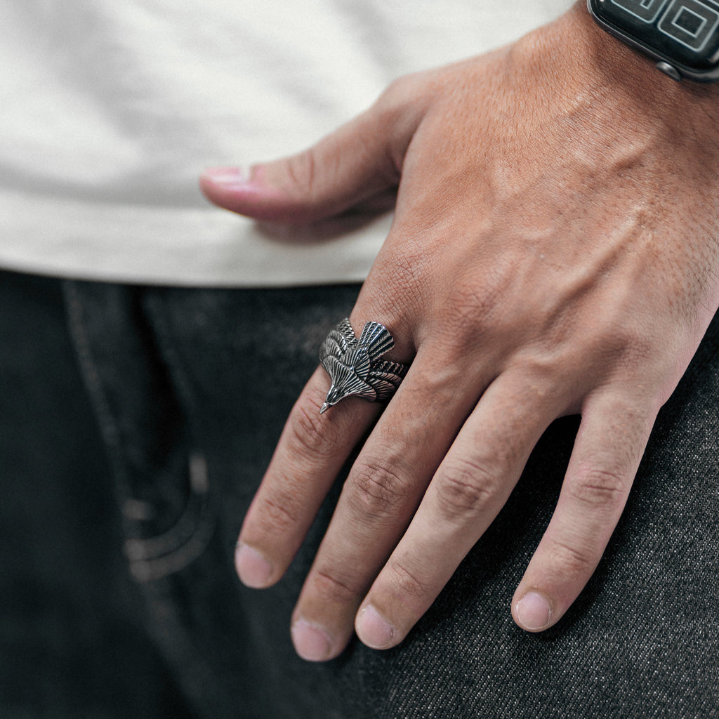 Falcon Ring